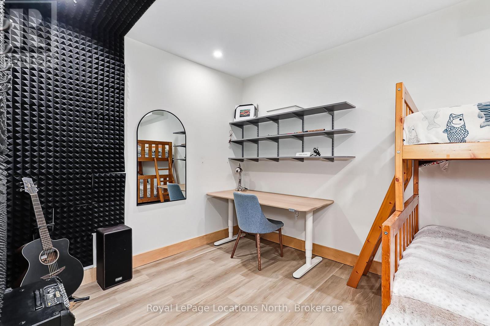 50 Hughes Street, Collingwood, Ontario L9Y 3Z1 - Photo 34 - S13162660