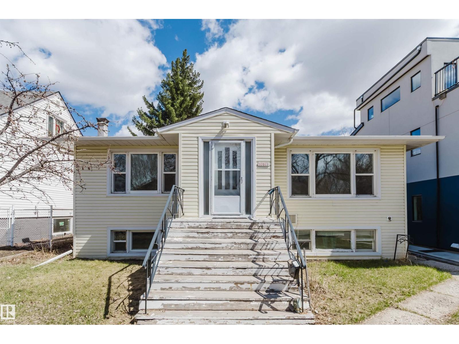 10511 80 St Nw, Edmonton, Alberta  T6A 3J8 - Photo 2 - E4489402