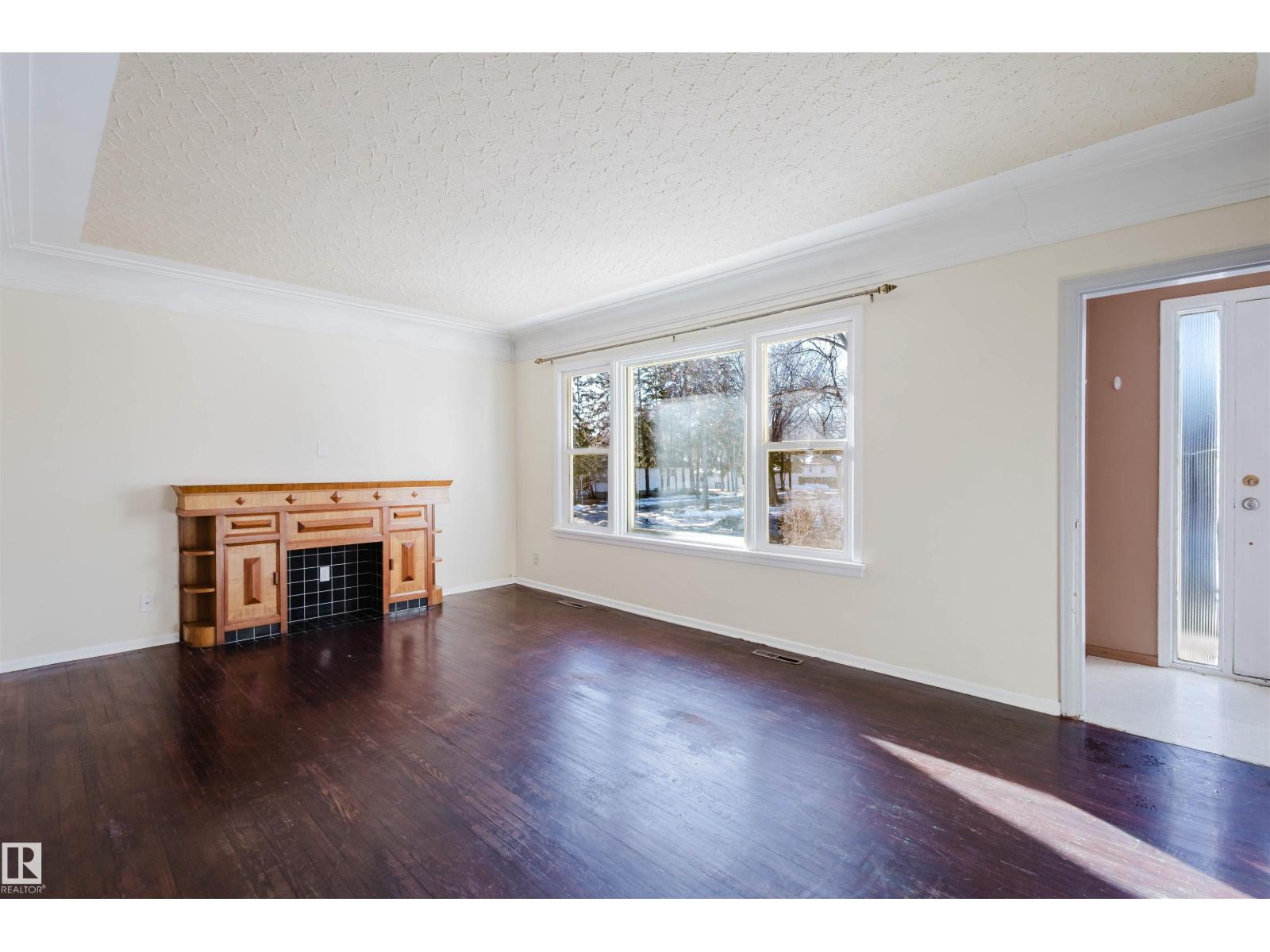 10511 80 St Nw, Edmonton, Alberta  T6A 3J8 - Photo 4 - E4489402