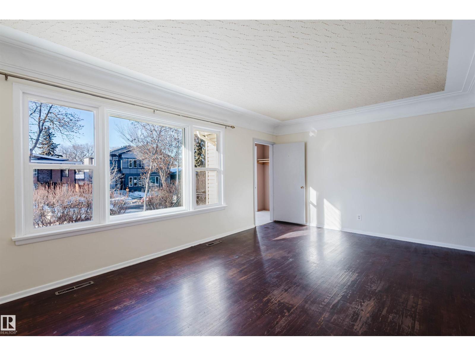10511 80 St Nw, Edmonton, Alberta  T6A 3J8 - Photo 5 - E4489402