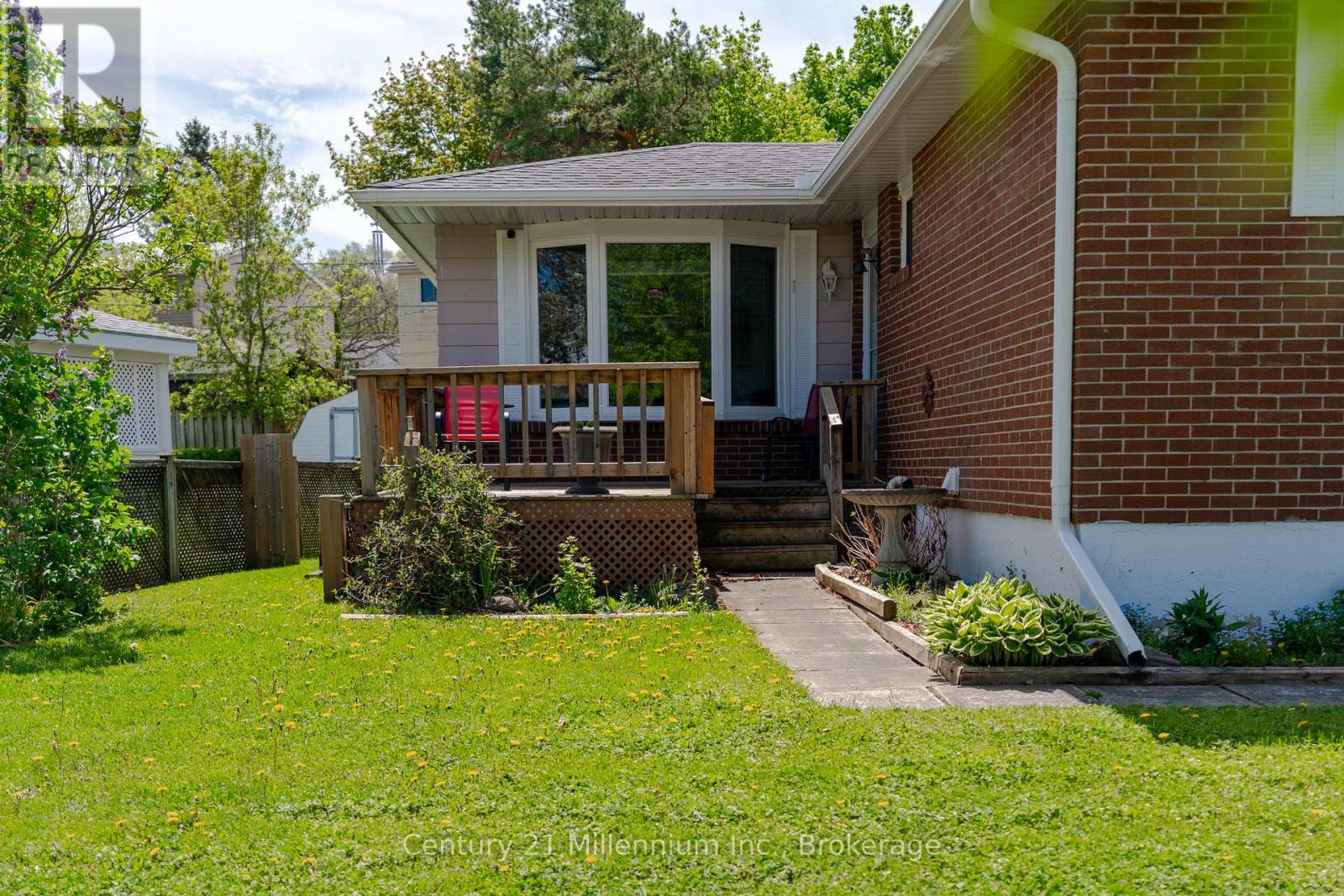 1025 12th Street E, Owen Sound, Ontario  N4K 5V4 - Photo 2 - X13162672
