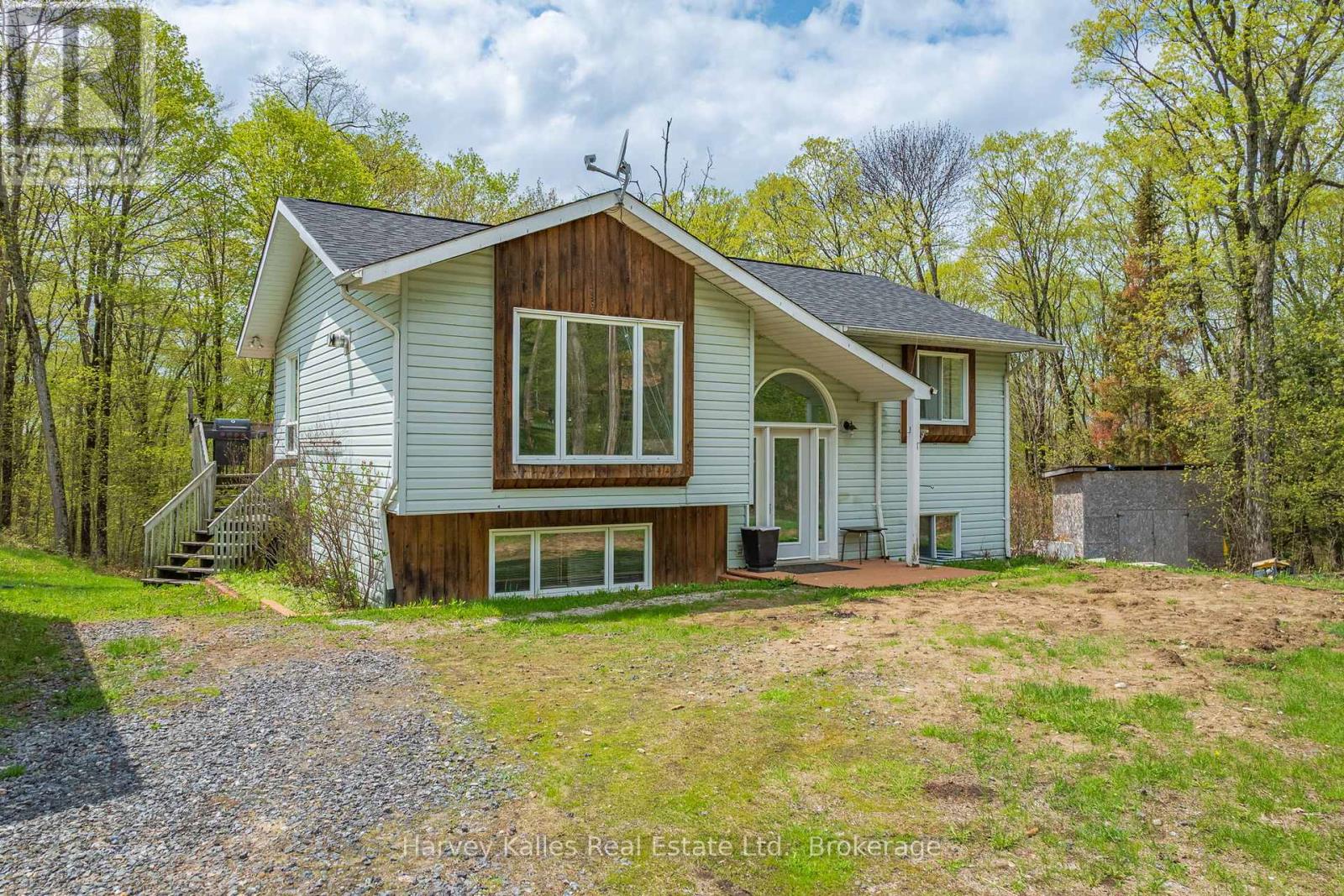 42 Old Centurion Road, Huntsville, Ontario  P1H 2N5 - Photo 2 - X13162800