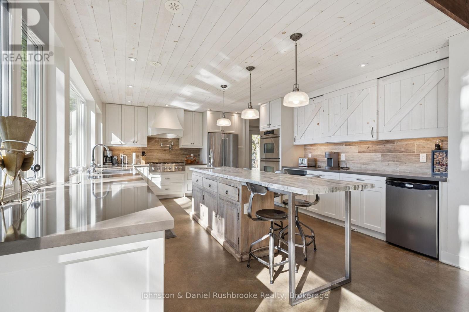 1911 Mortimers Point Road, Muskoka Lakes, Ontario  P0B 1J0 - Photo 12 - X13162884