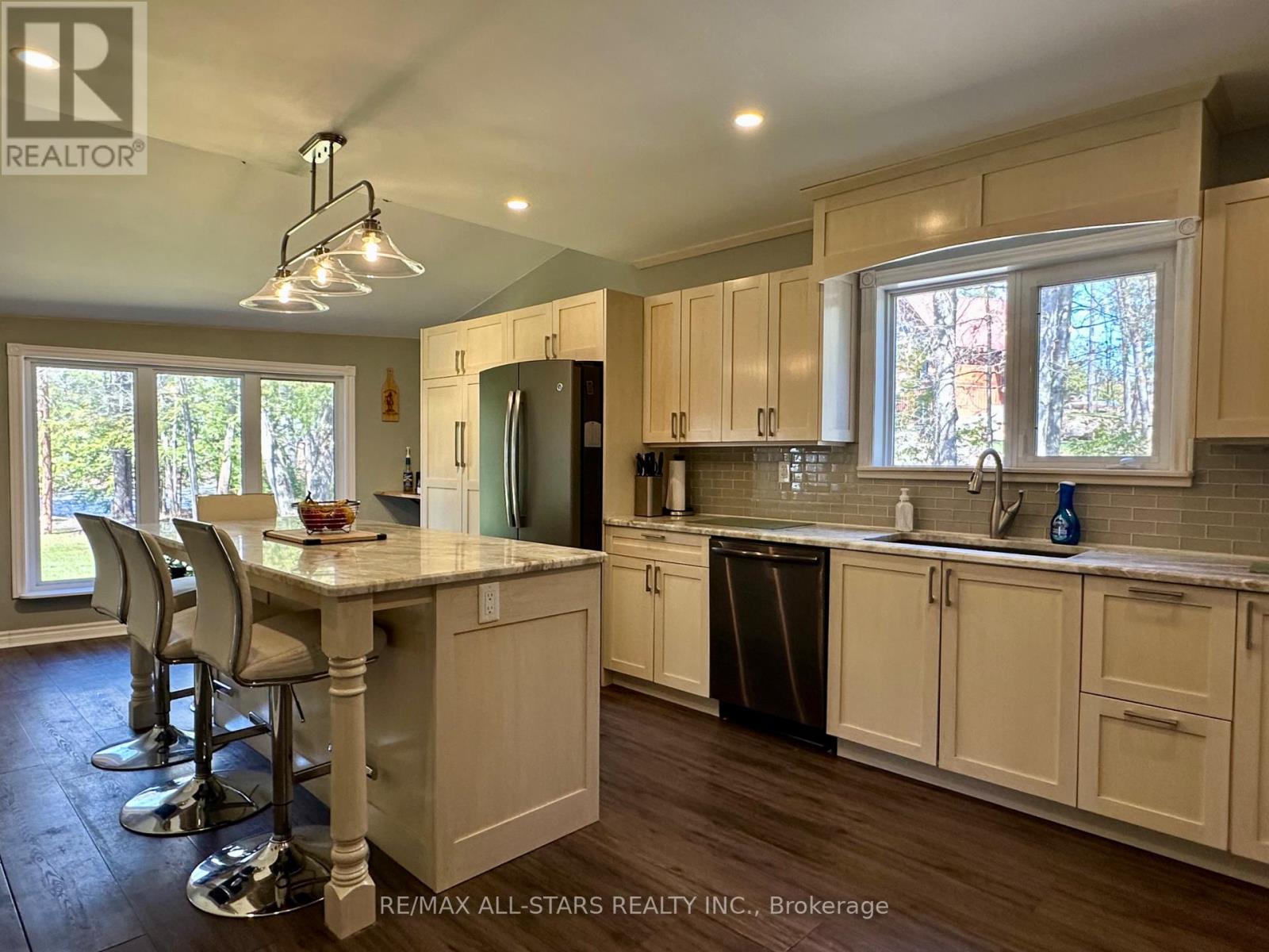 398 Edwina Drive, Trent Lakes, Ontario  K0M 1A0 - Photo 4 - X12862168