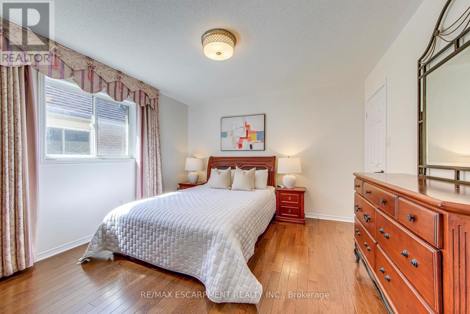 5875 Fieldon Road, Mississauga, Ontario L5M 5K5 - Photo 31 - W13161252