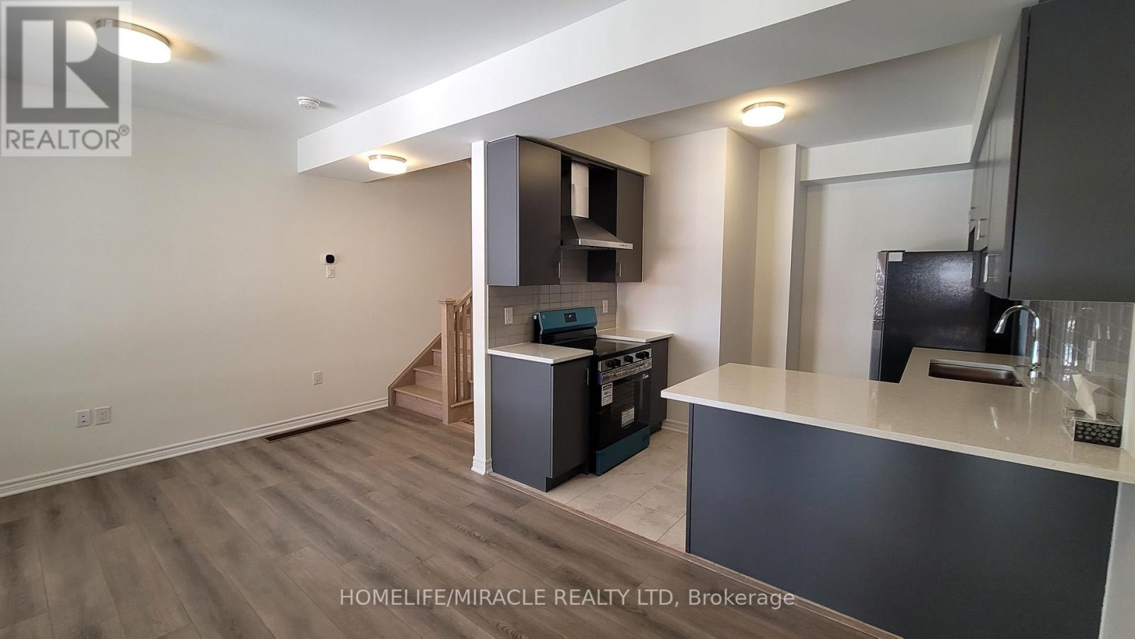 29 Thornbird Crescent, Brampton, Ontario  L6V 3N5 - Photo 4 - W13156906