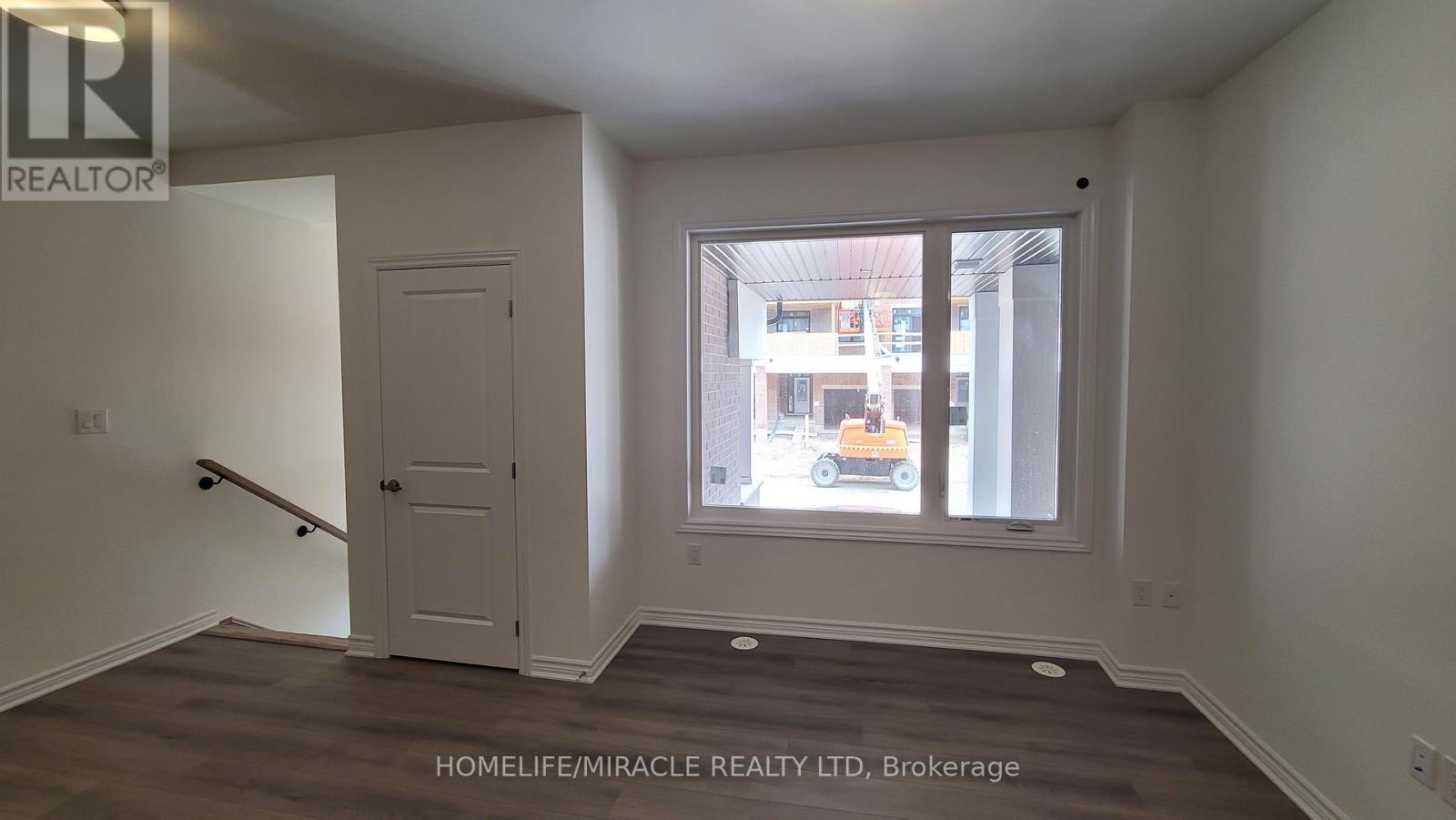29 Thornbird Crescent, Brampton, Ontario  L6V 3N5 - Photo 8 - W13156906