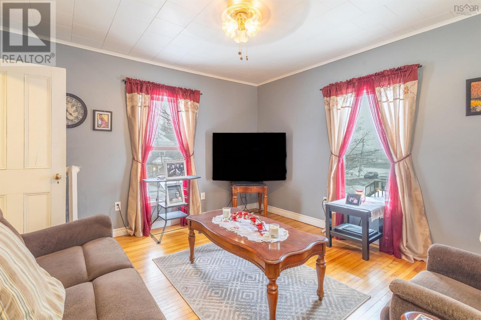 19 Beech Street, Sydney Mines, Nova Scotia  B1V 1E9 - Photo 16 - 202605953