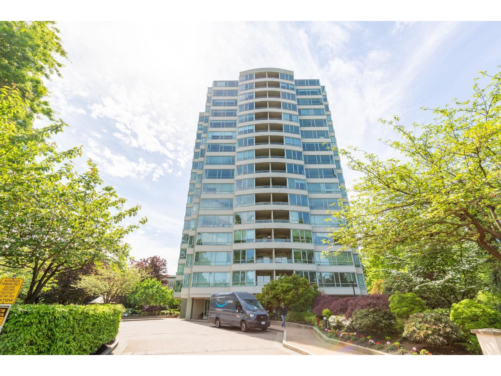 905 15030 101 AVENUE, Surrey, British Columbia