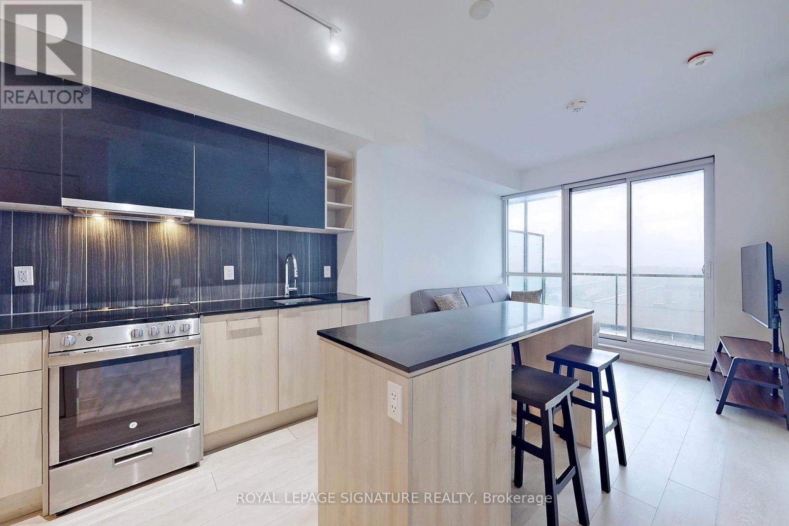 1517 - 31 Tippett Road, Toronto, Ontario  M3H 0C8 - Photo 6 - C13162654