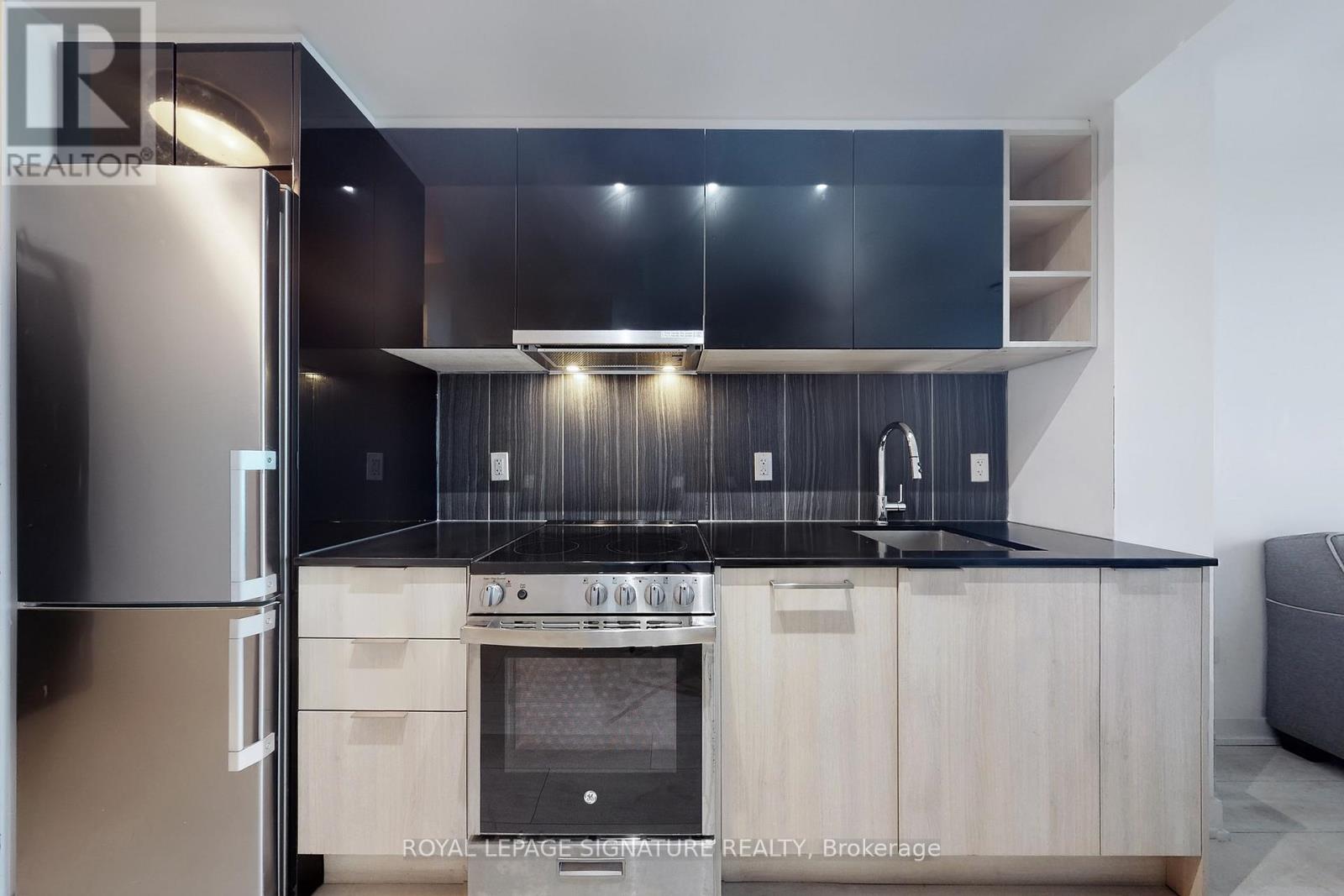 1517 - 31 Tippett Road, Toronto, Ontario  M3H 0C8 - Photo 8 - C13162654