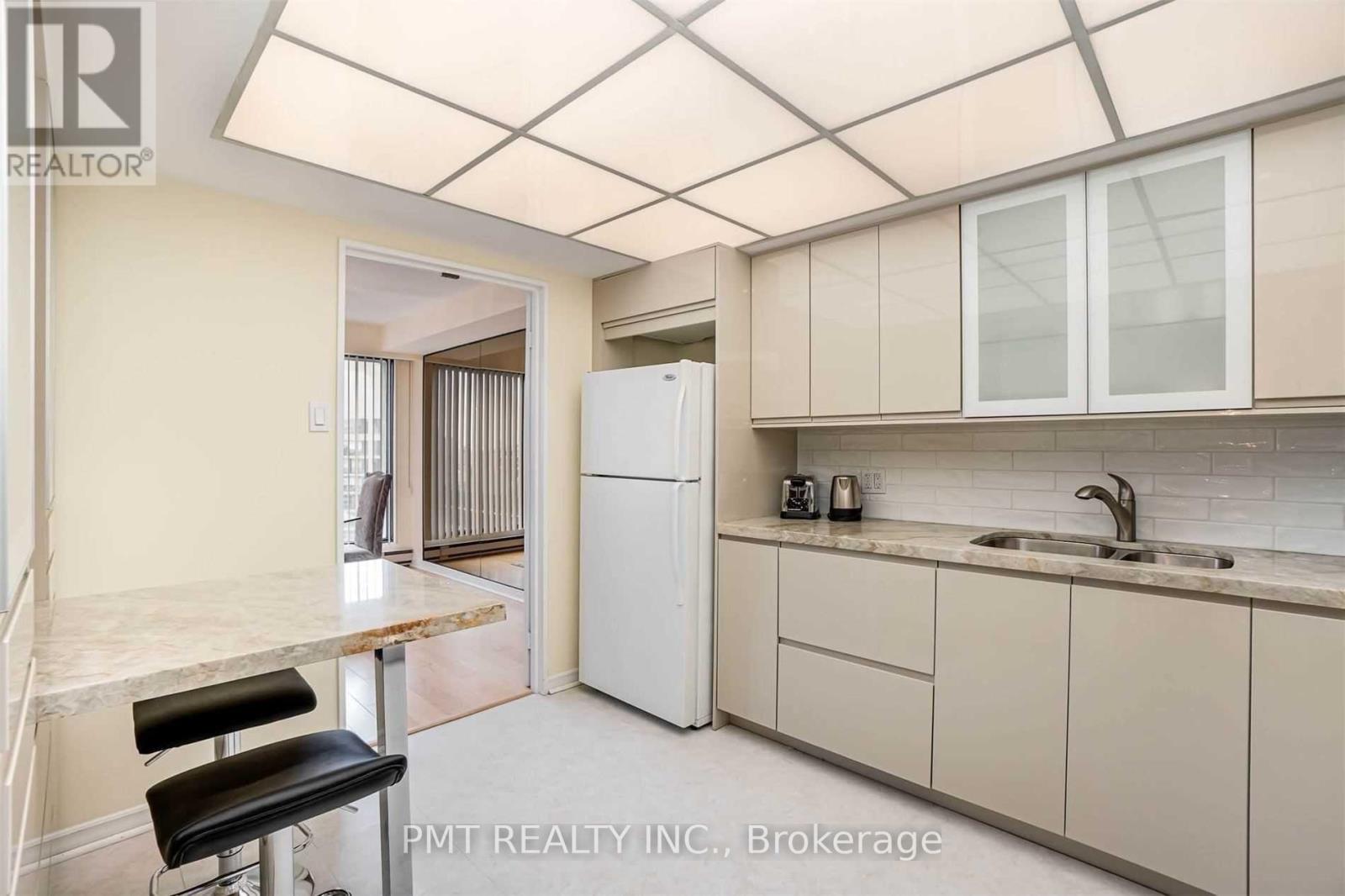 3315 - 55 Harbour Square, Toronto, Ontario  M5J 2L1 - Photo 11 - C13162664