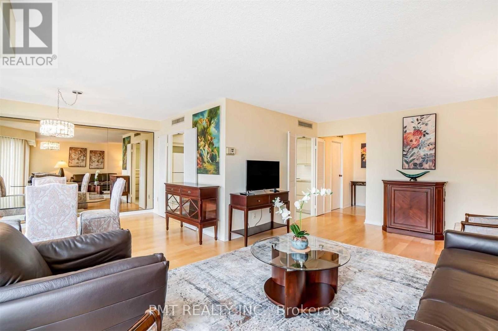 3315 - 55 Harbour Square, Toronto, Ontario  M5J 2L1 - Photo 2 - C13162664