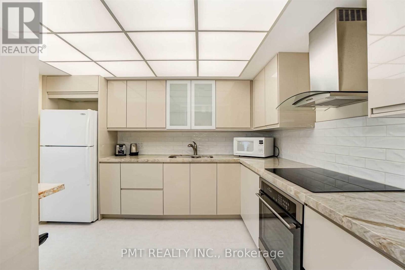 3315 - 55 Harbour Square, Toronto, Ontario  M5J 2L1 - Photo 8 - C13162664