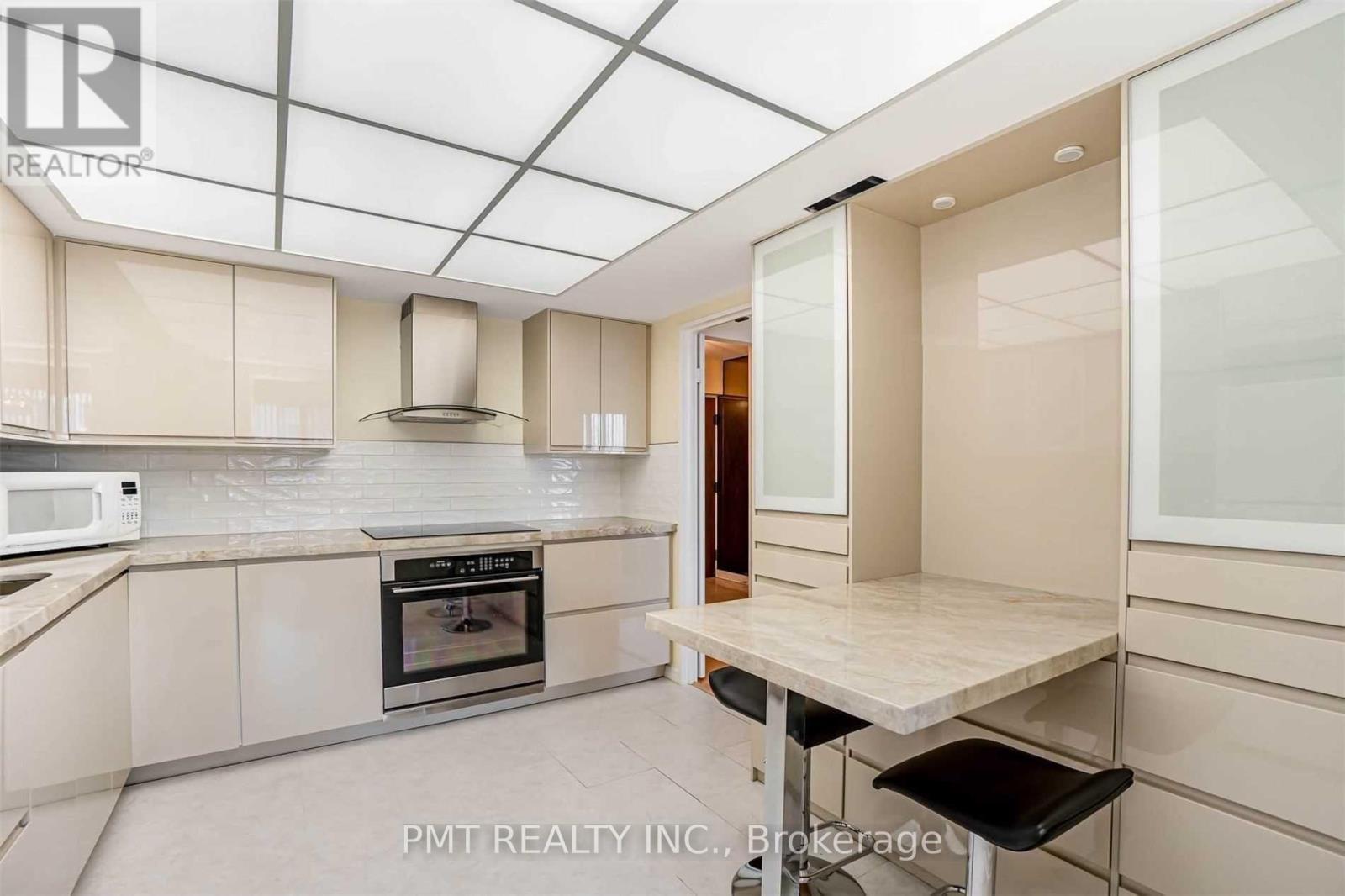 3315 - 55 Harbour Square, Toronto, Ontario  M5J 2L1 - Photo 9 - C13162664