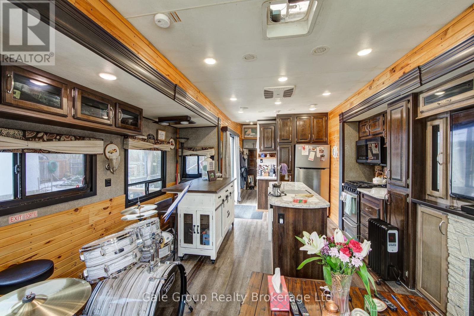 92 - 495856 10th Line, East Zorra-Tavistock, Ontario  N4S 7V7 - Photo 3 - X12902886
