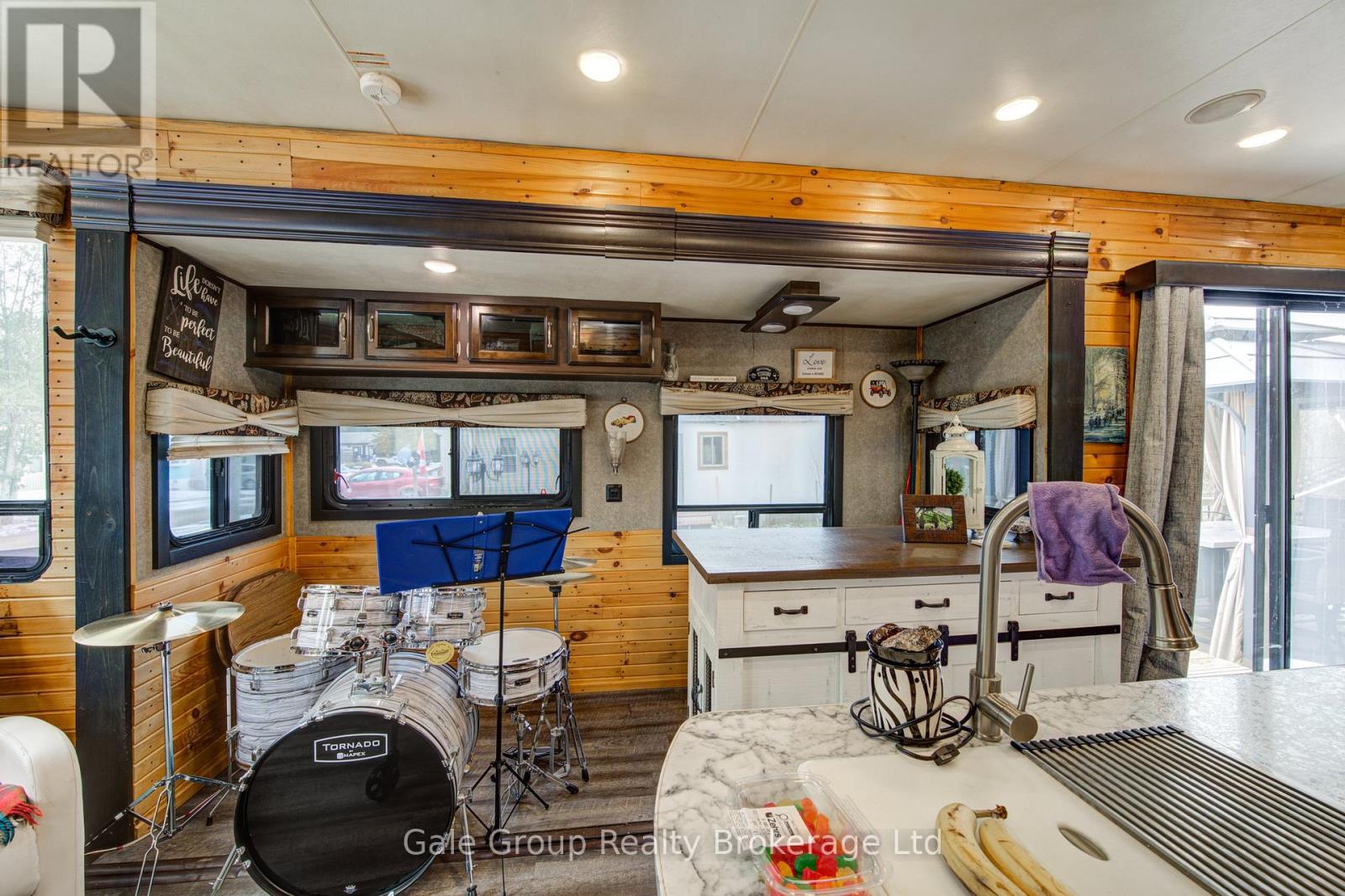 92 - 495856 10th Line, East Zorra-Tavistock, Ontario  N4S 7V7 - Photo 4 - X12902886