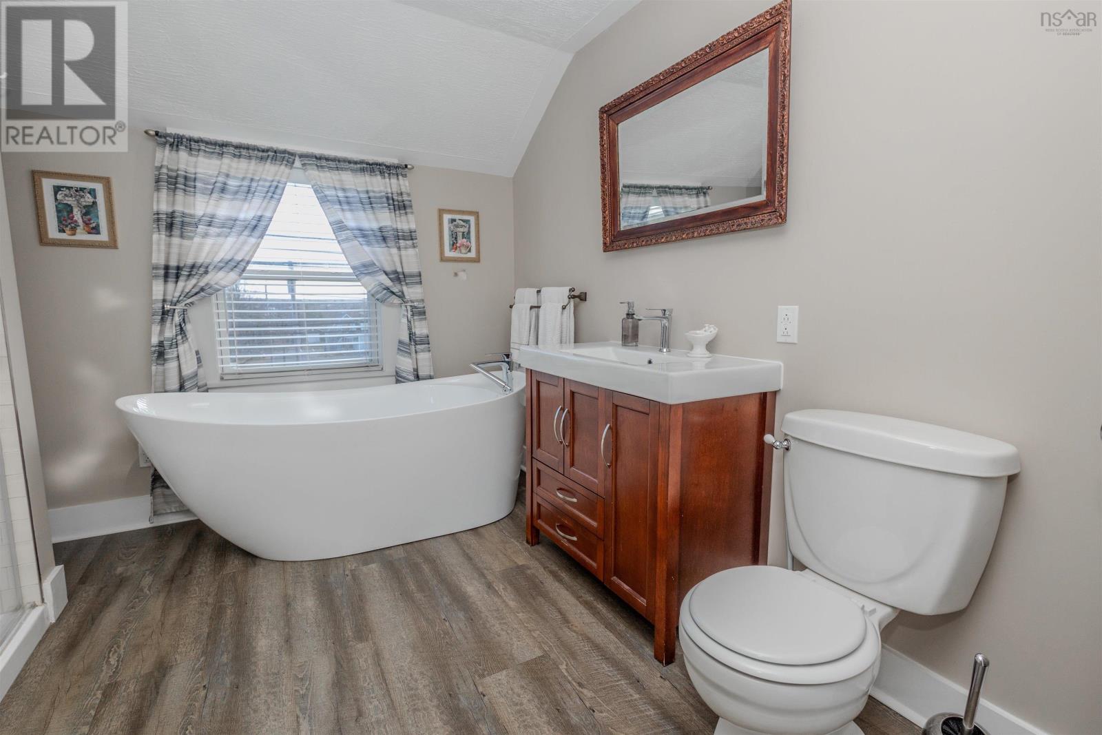 340 King Edward Street, Glace Bay, Nova Scotia  B1A 3W3 - Photo 32 - 202528576