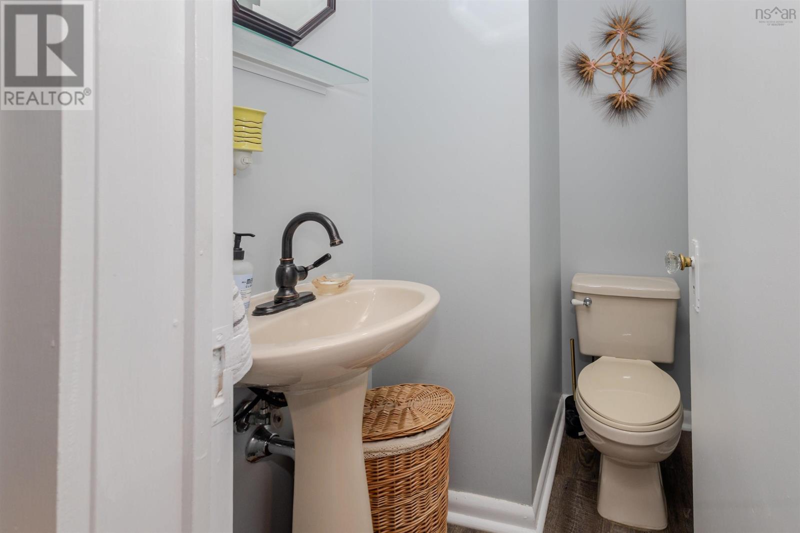 340 King Edward Street, Glace Bay, Nova Scotia  B1A 3W3 - Photo 11 - 202528576