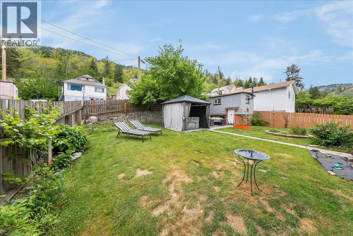490 Austad Lane, Trail, British Columbia  V1R 3K6 - Photo 62 - 10387521