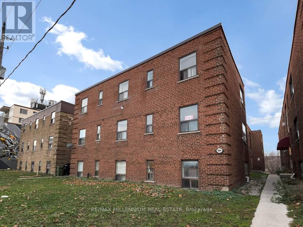 202 - 994 O'connor Drive, Toronto, Ontario  M4B 2T3 - Photo 5 - E13162896