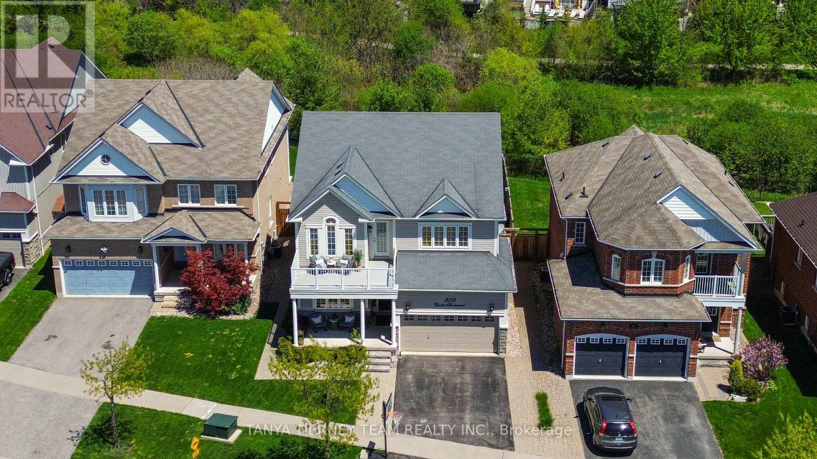 303 Cachet Boulevard, Whitby, Ontario  L1M 0C7 - Photo 4 - E13162976