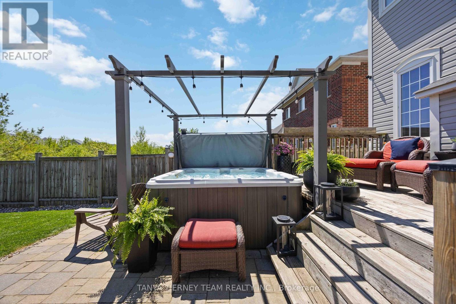 303 Cachet Boulevard, Whitby, Ontario  L1M 0C7 - Photo 44 - E13162976