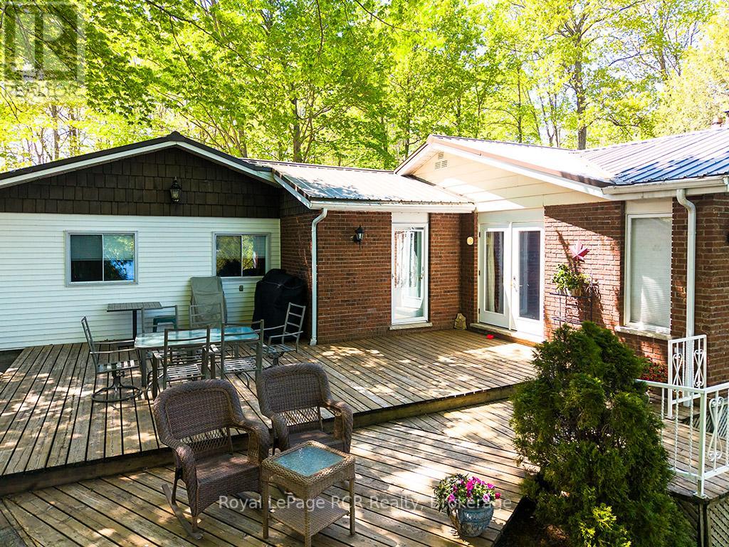 120 Mccullough Lake Drive, Chatsworth, Ontario  N0H 2V0 - Photo 12 - X12853812
