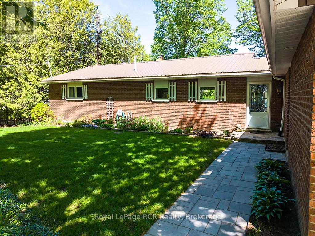120 Mccullough Lake Drive, Chatsworth, Ontario  N0H 2V0 - Photo 6 - X12853812