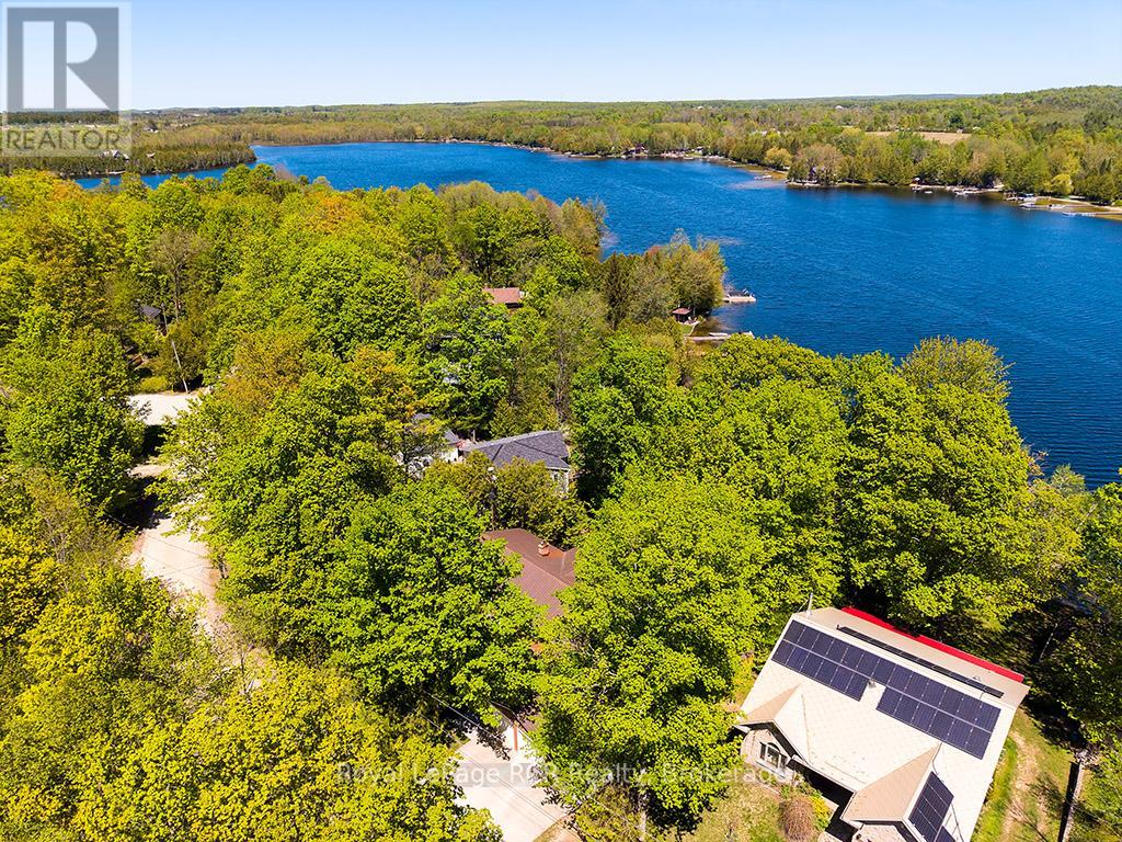 120 Mccullough Lake Drive, Chatsworth, Ontario  N0H 2V0 - Photo 3 - X12853812
