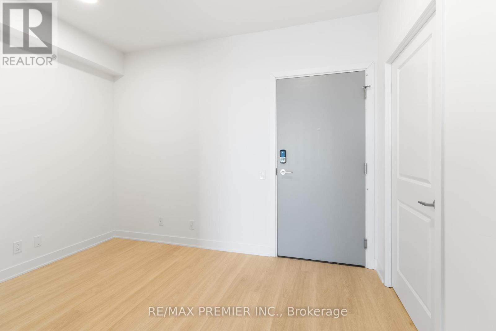 909 - 30 Upper Mall Way, Vaughan, Ontario  L4J 0L7 - Photo 9 - N13162618