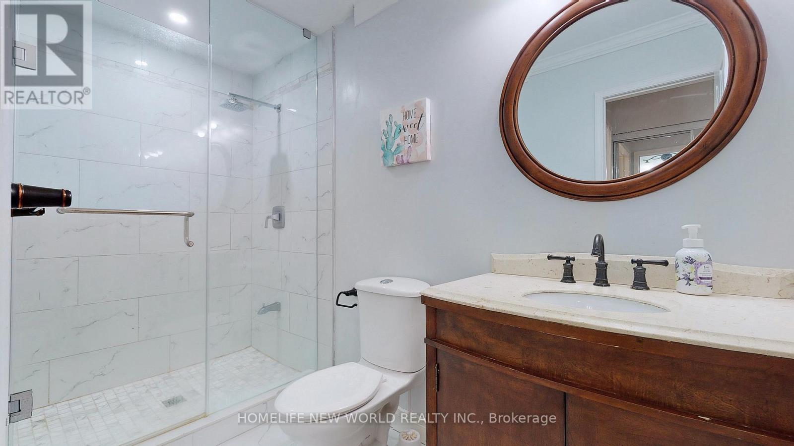 3954 Selkirk Place, Mississauga, Ontario L5L 3L5 - Photo 13 - W13076454