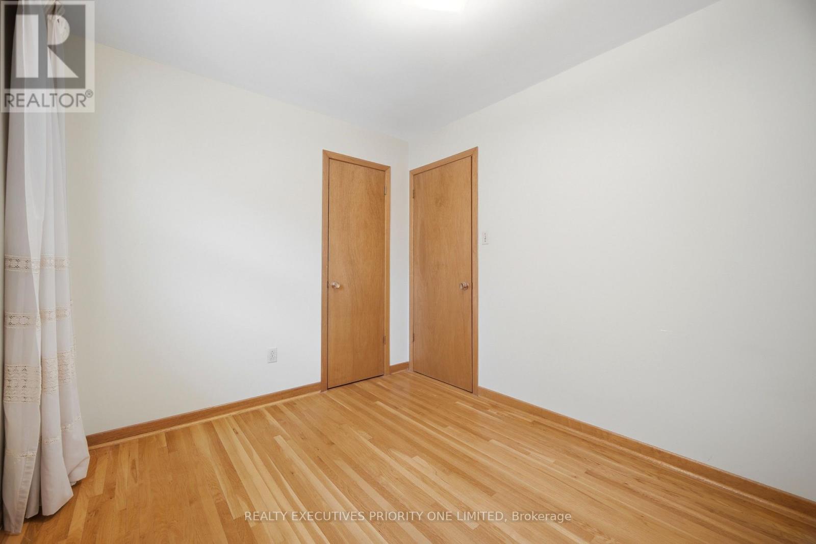 121 Cabana Drive, Toronto, Ontario  M9L 1L1 - Photo 24 - W13159724
