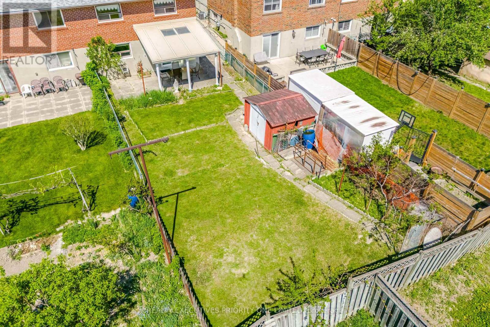 121 Cabana Drive, Toronto, Ontario  M9L 1L1 - Photo 44 - W13159724