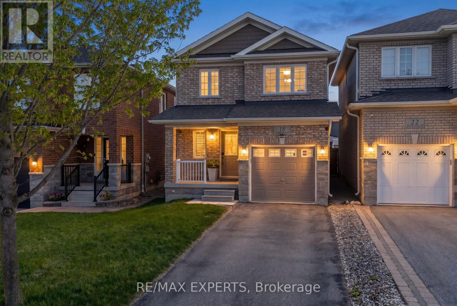 18 ARMSTRONG CRESCENT, Bradford West Gwillimbury, Ontario