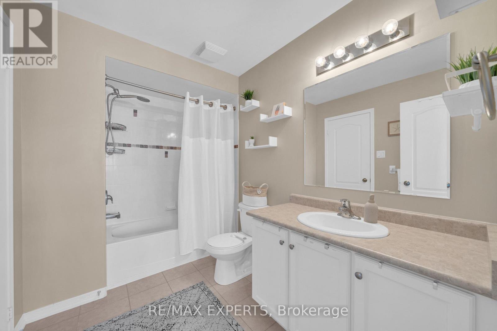 18 Armstrong Crescent, Bradford West Gwillimbury, Ontario  L3Z 0L1 - Photo 17 - N13162644