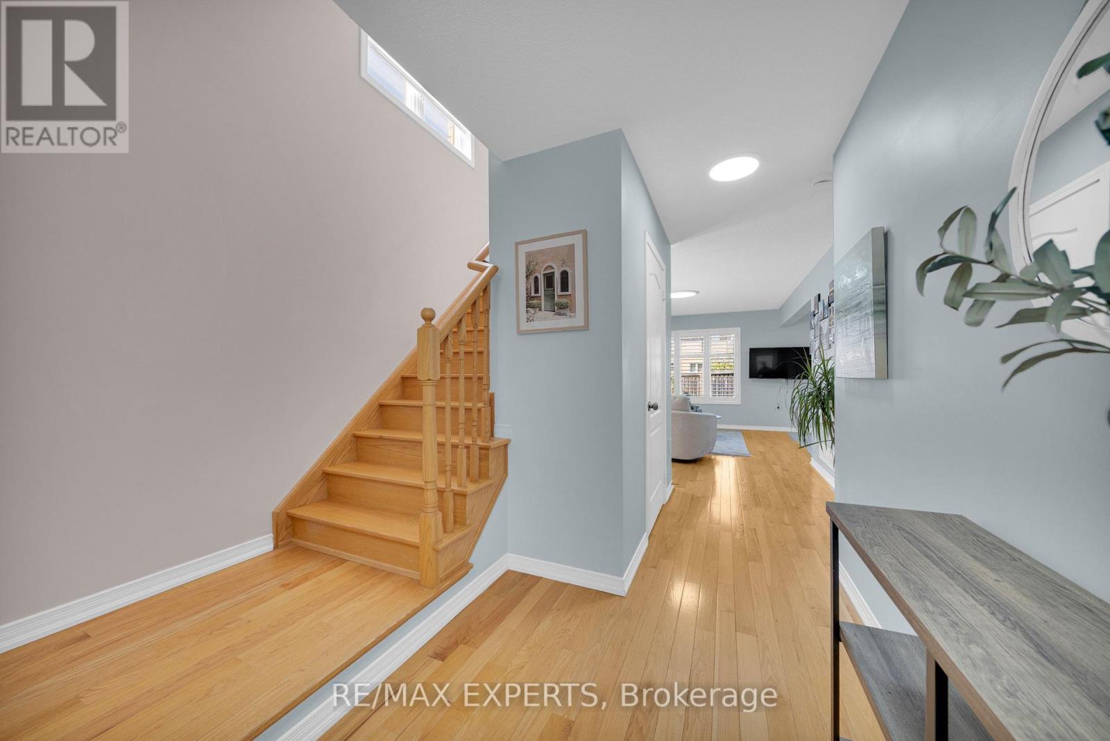 18 Armstrong Crescent, Bradford West Gwillimbury, Ontario  L3Z 0L1 - Photo 5 - N13162644