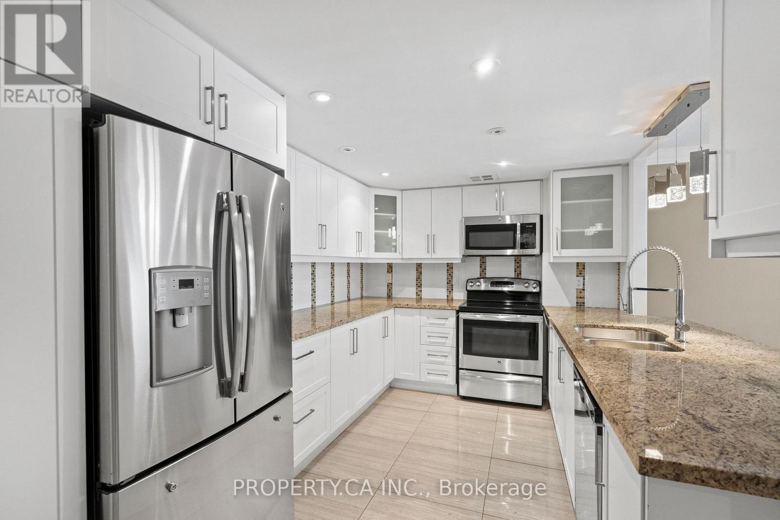 101 - 7601 Bathurst Street, Vaughan, Ontario L4J 4H5 - Photo 4 - N13162734