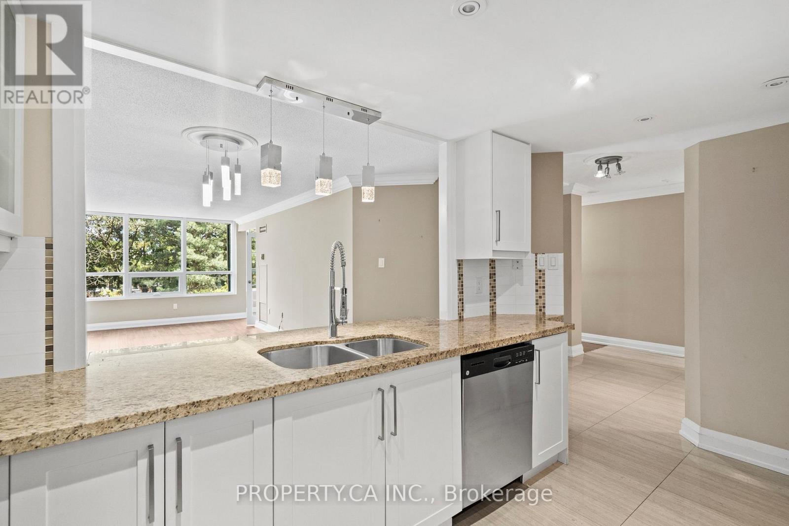 101 - 7601 Bathurst Street, Vaughan, Ontario L4J 4H5 - Photo 6 - N13162734