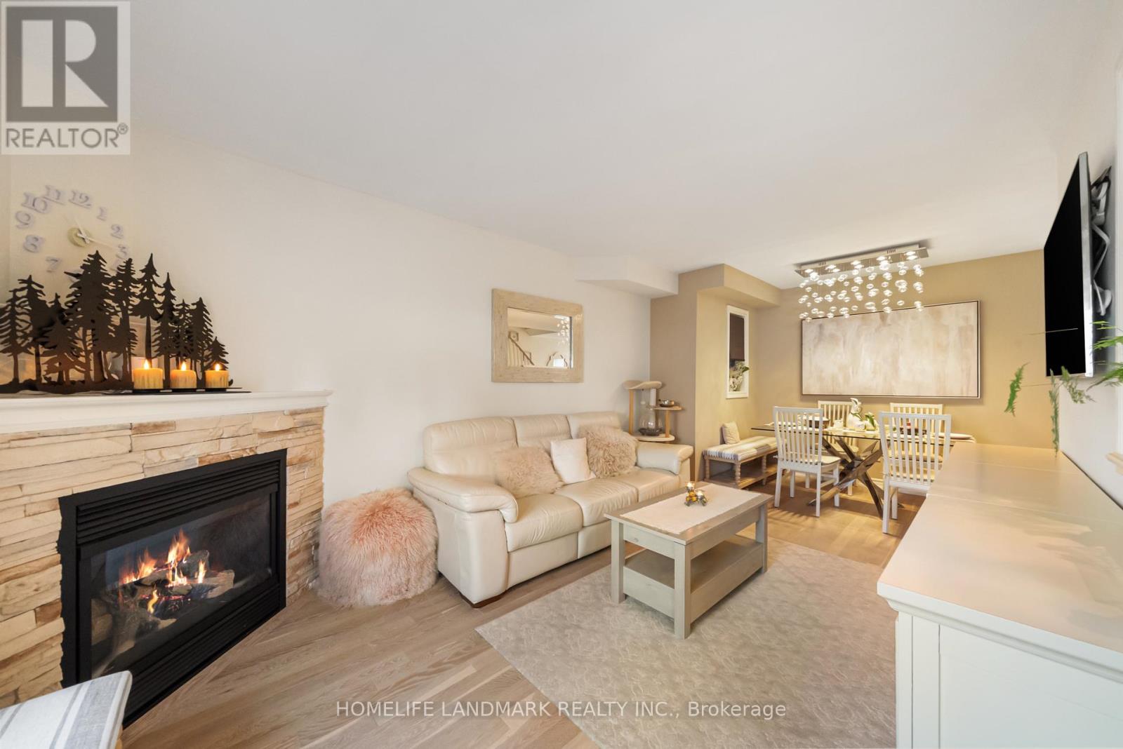 53 Bloomgate Crescent, Richmond Hill, Ontario  L4E 4E2 - Photo 9 - N13162752