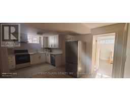1 OTTAWA COURT, Aurora, Ontario