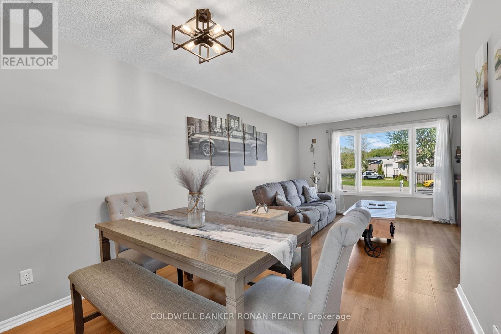 19 Larkdale Crescent, Essa (Angus), Ontario  L0M 1B0 - Photo 14 - N13162960