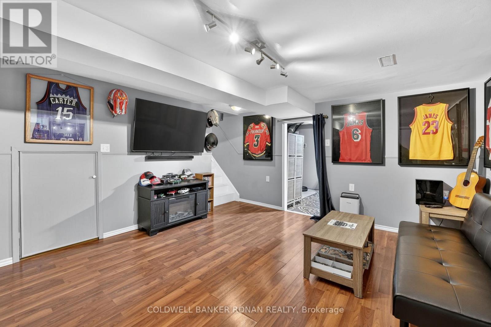 19 Larkdale Crescent, Essa (Angus), Ontario  L0M 1B0 - Photo 33 - N13162960