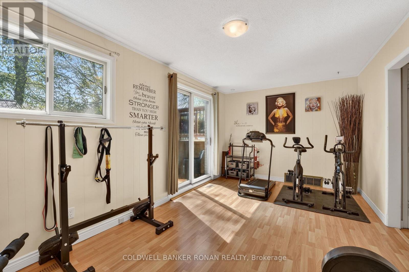 19 Larkdale Crescent, Essa (Angus), Ontario  L0M 1B0 - Photo 8 - N13162960