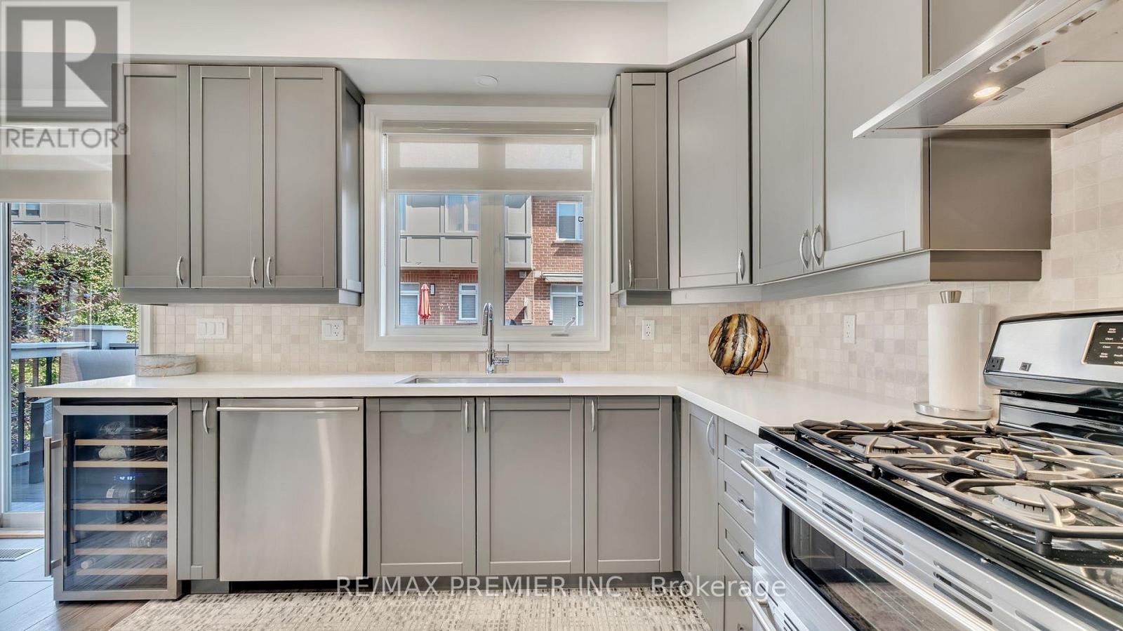 10 Henry Peters Lane, Vaughan, Ontario  L4L 0A7 - Photo 17 - N13162966