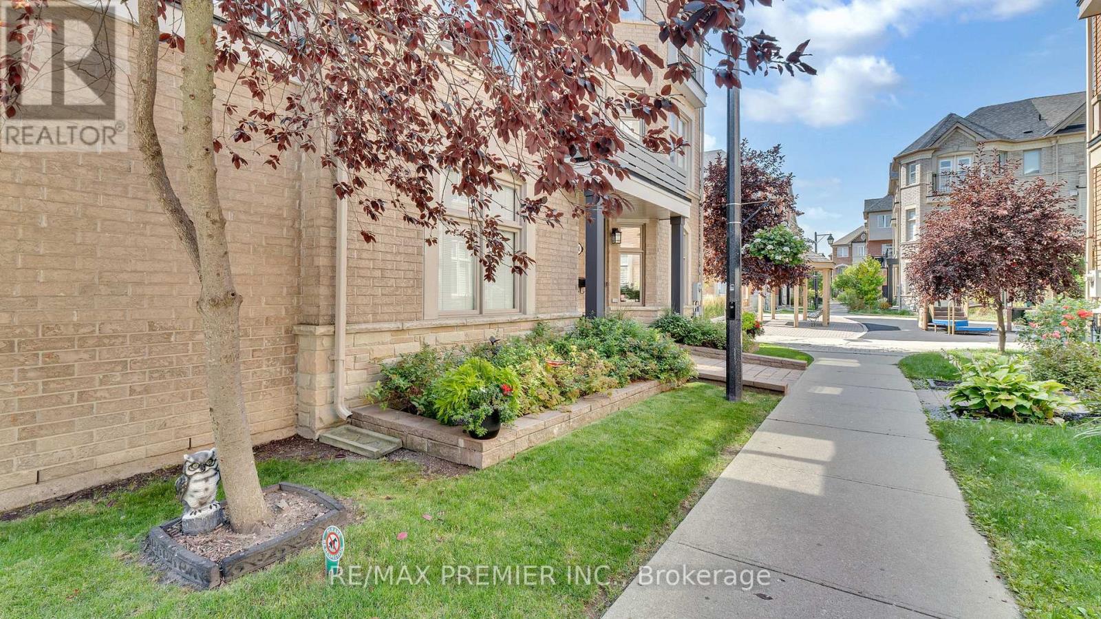 10 Henry Peters Lane, Vaughan, Ontario  L4L 0A7 - Photo 4 - N13162966