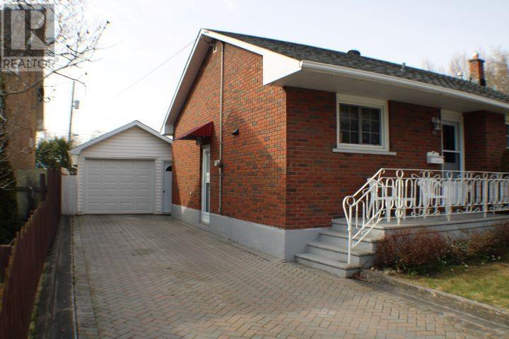 52 Grandview Ave E, Sault Ste Marie, Ontario  P6B 3V8 - Photo 35 - SM260985