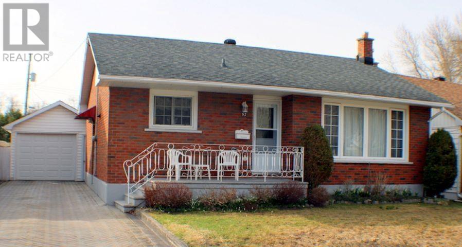 52 Grandview Ave E, Sault Ste Marie, Ontario  P6B 3V8 - Photo 33 - SM260985