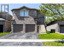 61 MCINTYRE DRIVE, Barrie, Ontario