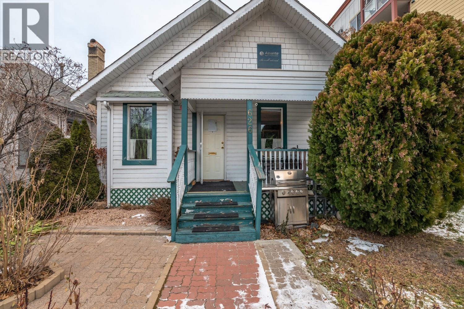 626 Martin Street, Penticton, British Columbia V2A 5L6 - Photo 1 - 10388433